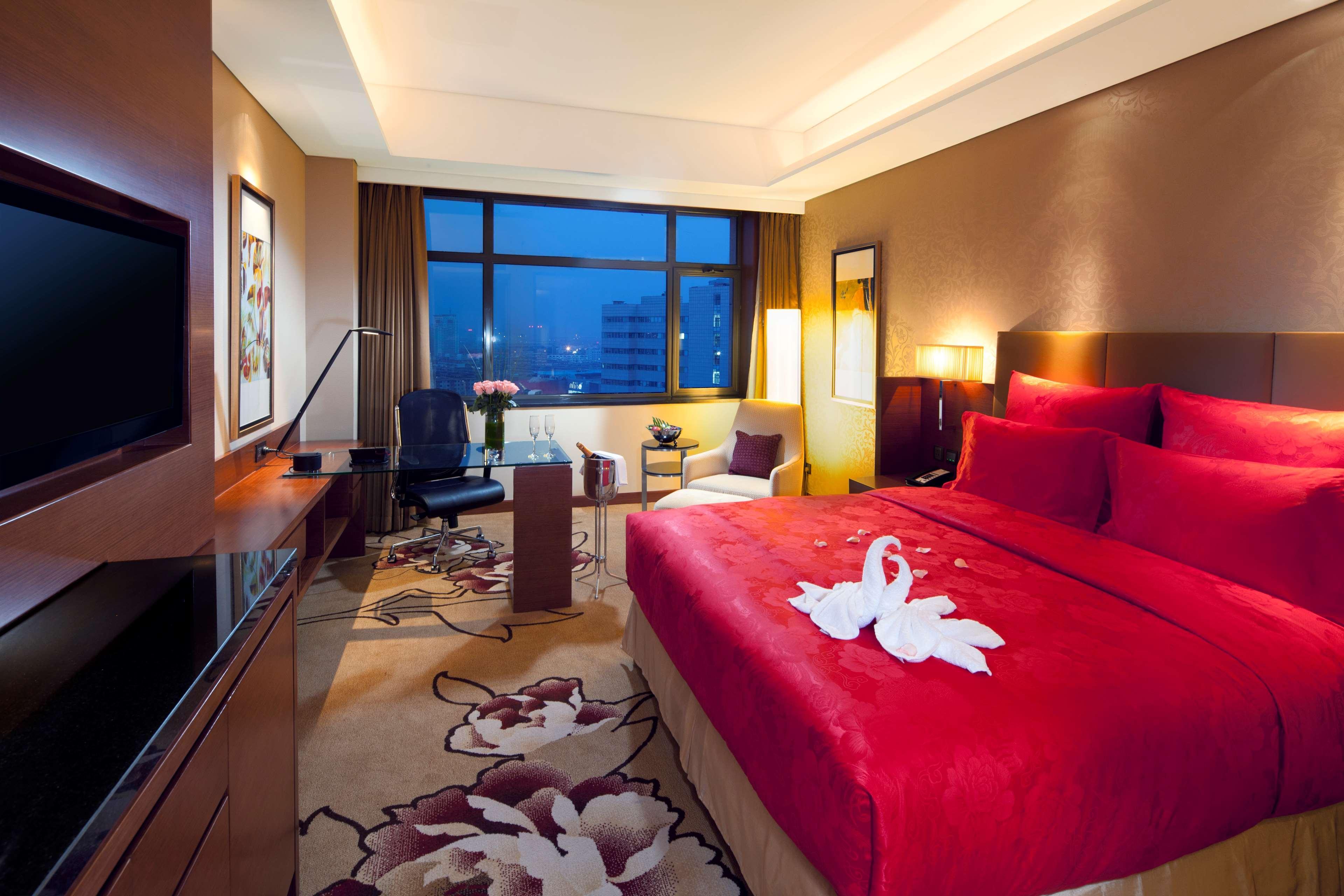 Doubletree By Hilton Shenyang Hotel Bagian luar foto