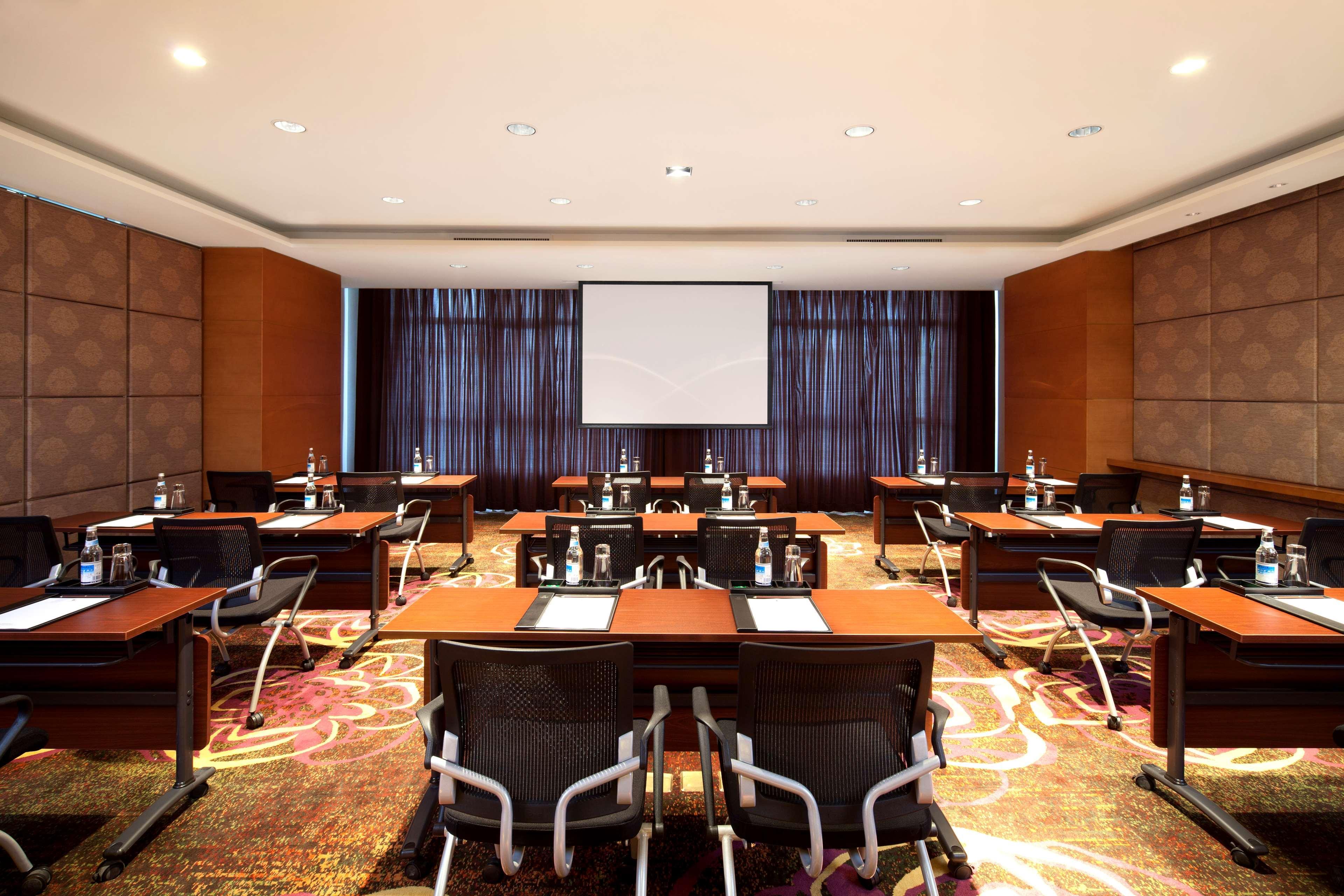 Doubletree By Hilton Shenyang Hotel Bagian luar foto