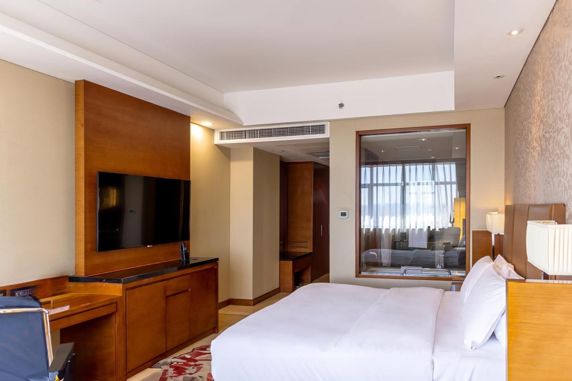 Doubletree By Hilton Shenyang Hotel Bagian luar foto