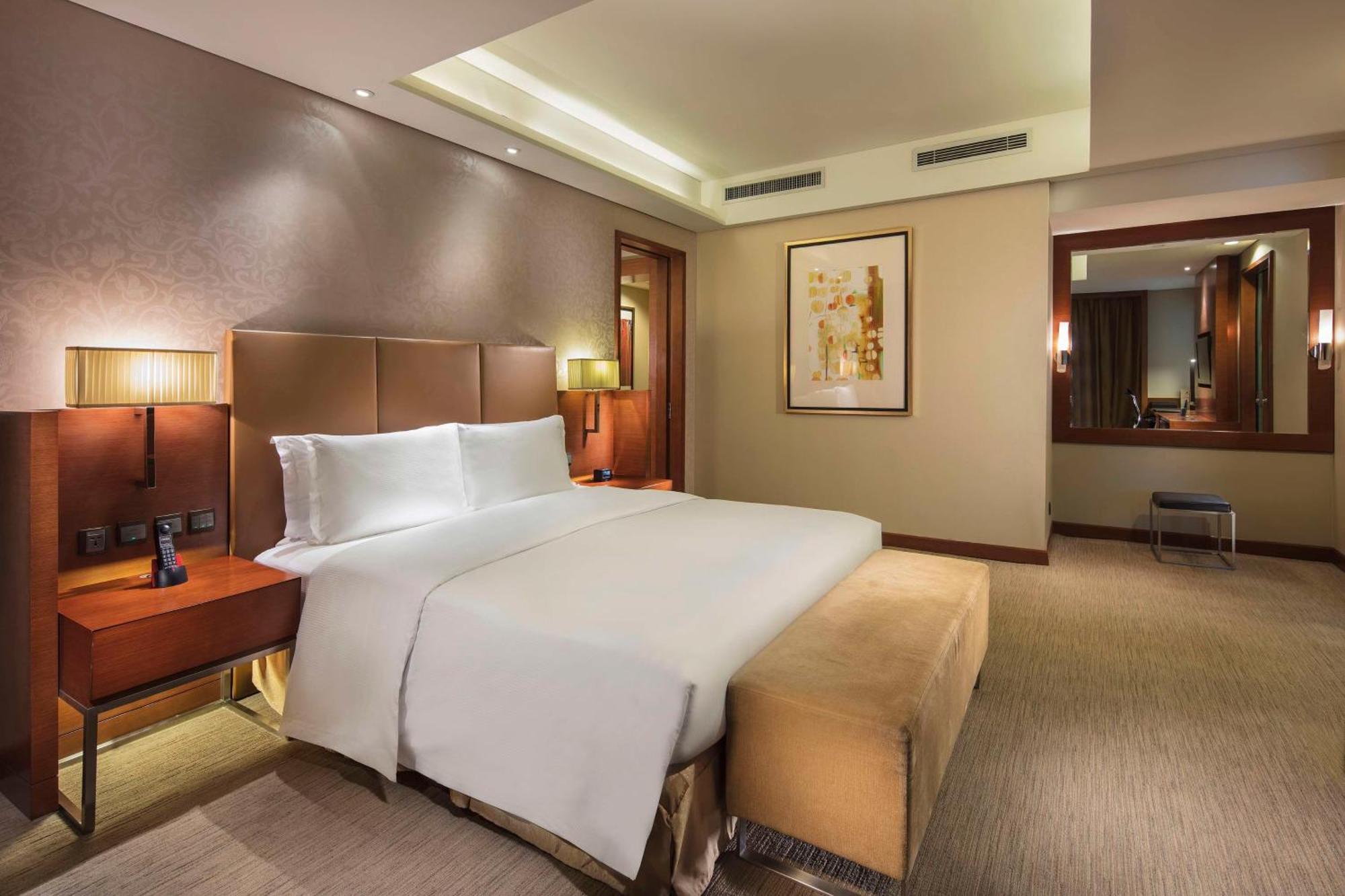 Doubletree By Hilton Shenyang Hotel Bagian luar foto