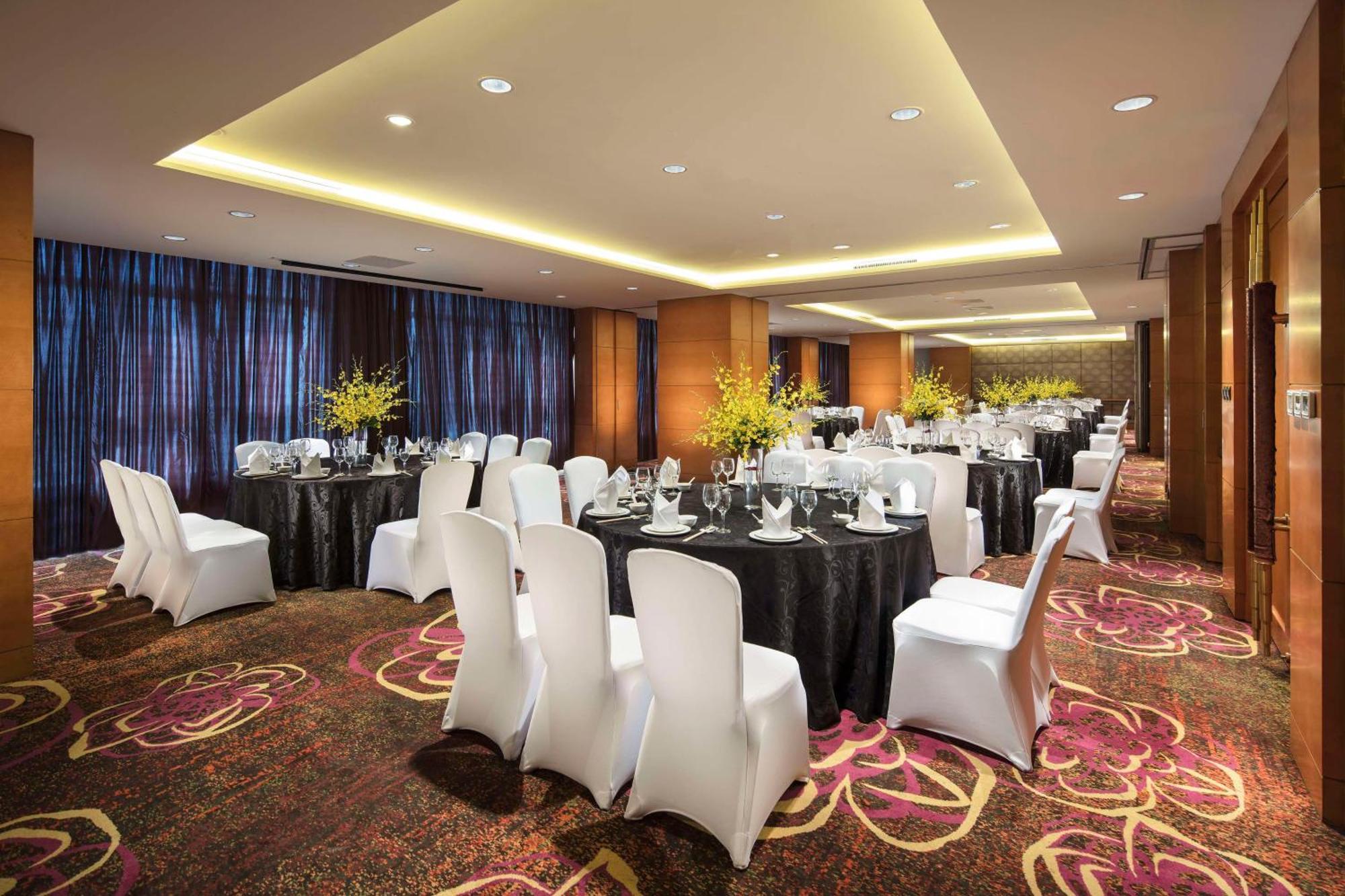 Doubletree By Hilton Shenyang Hotel Bagian luar foto